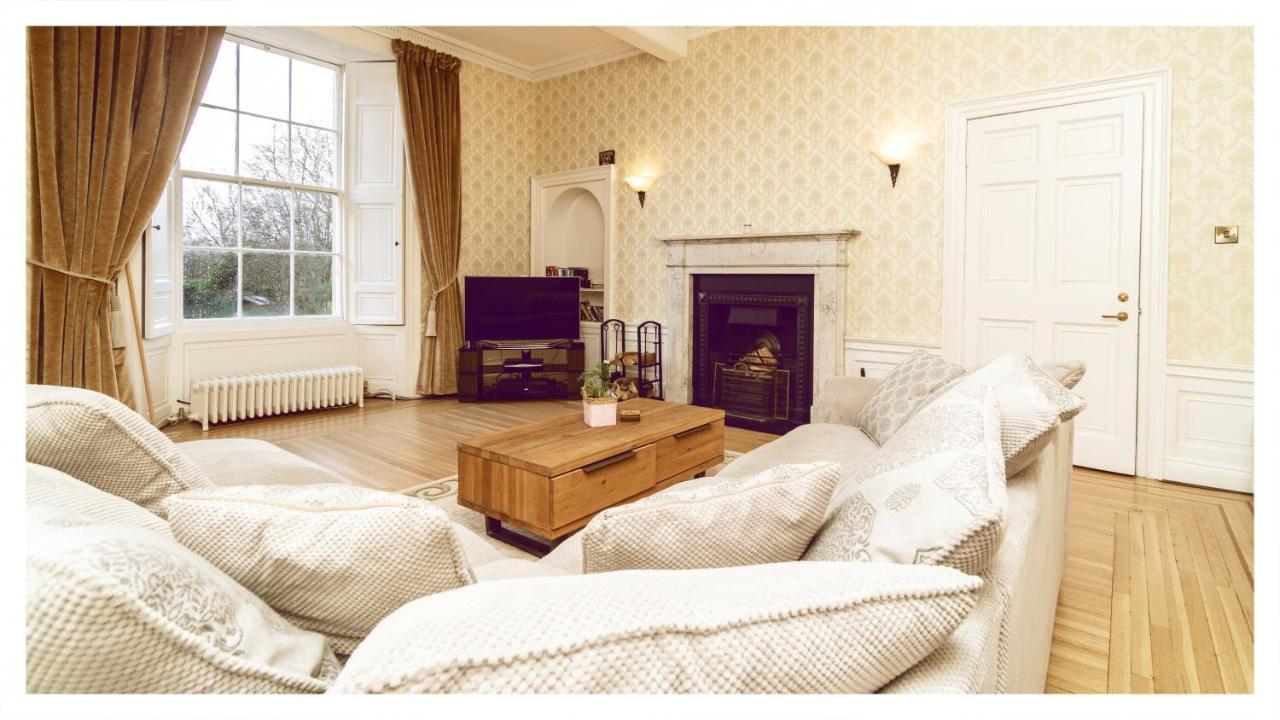 A Luxurious Masterpiece Steps From Stirling Villa Bagian luar foto